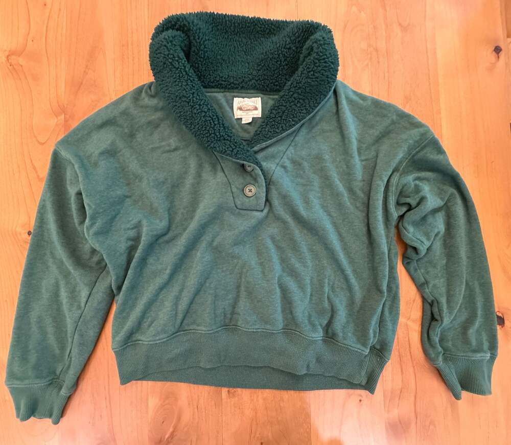 American Eagle Women's Green Sherpa-Collar Button-Front Sweatshirt L